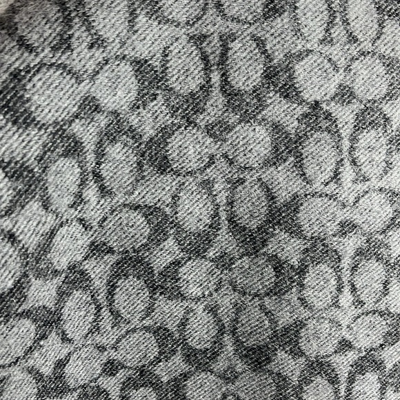 COACH Signature C Scarf Black & Gray Wool and Cashmere - Picture 5 of 10